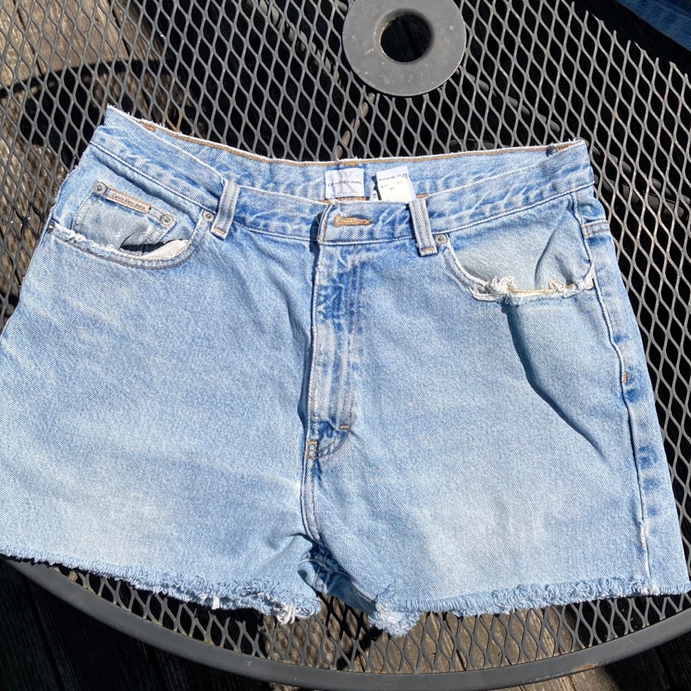 Calvin Klein Distressed Cut Off Jean Shorts sz 34 14